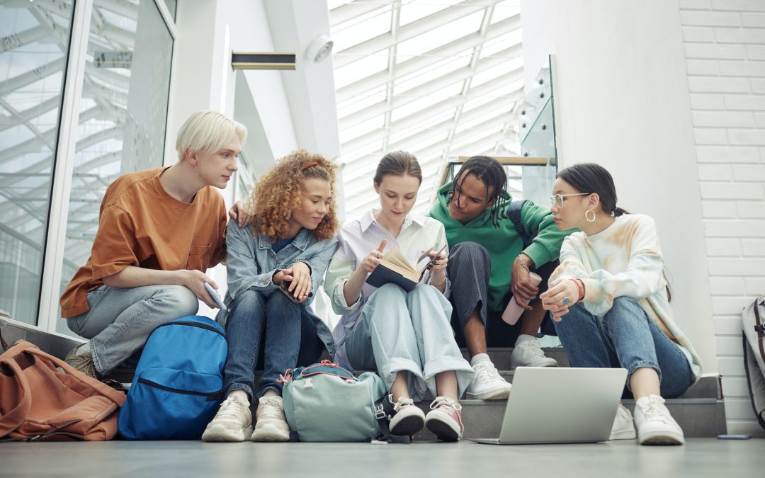 The Digital Backpack: Tech Essentials for Today’s College Journey